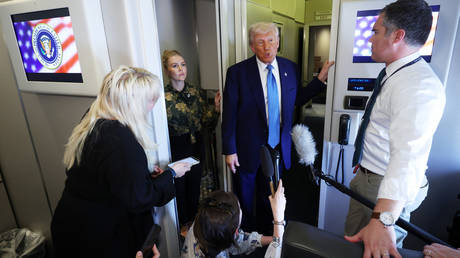Kiev’s backers ‘frustrated’ by Trump’s stance on Ukraine talks – Bloomberg