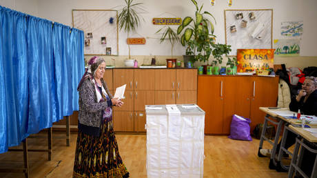 Kremlin comments on Romania’s ‘strange’ election