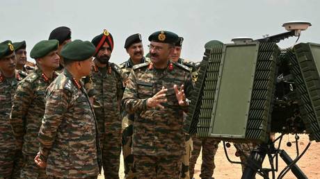 Indian Army shows off locally manufactured drones (VIDEO)