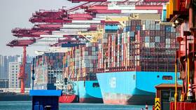 Chinese exporters dodging US tariffs – FT