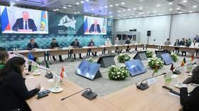 Russia hosts Islamic diplomatic forum