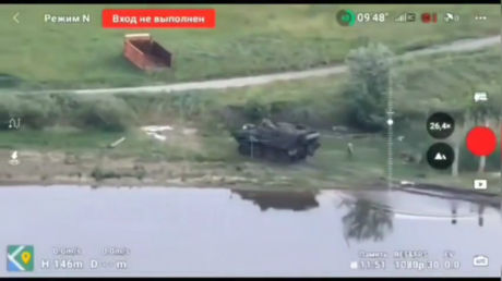 Russian soldiers hijack Ukrainian armored vehicle (VIDEO)