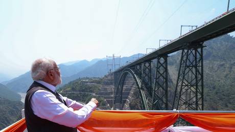 Modi inaugurates world’s highest rail bridge in Kashmir (VIDEO)
