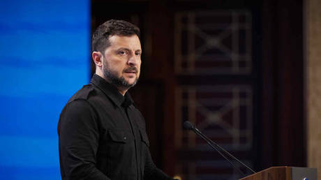 US diverted military aid for Kiev to Middle East – Zelensky