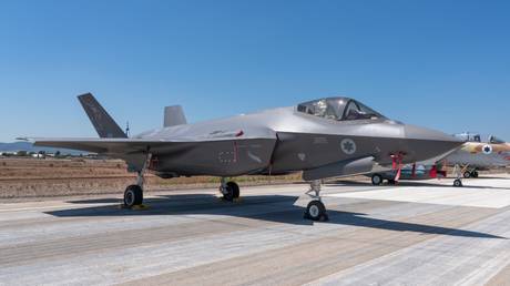 Israel strikes Iran (VIDEOS)