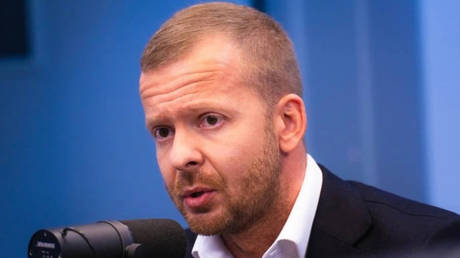 EU state MP says parents raided after Russian-language scandal
