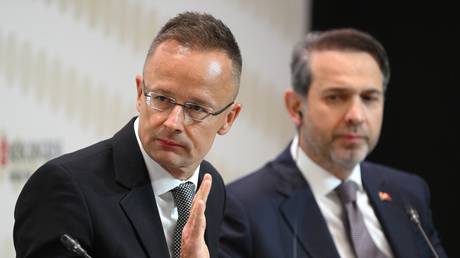 EU nation to keep Russian oil and gas flowing