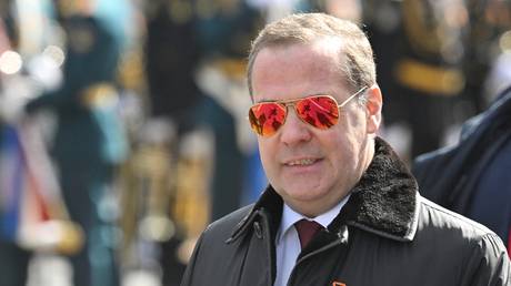 Ex-Russian president issues nuclear warning to Kiev