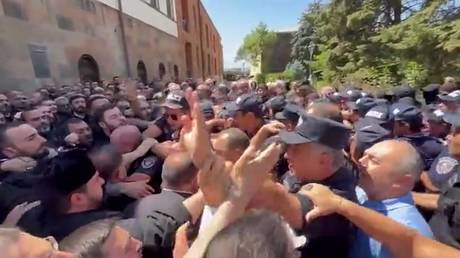 Police and clerics clash in Armenia: Live Updates