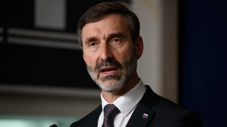 EU country calls for dialogue with Russia