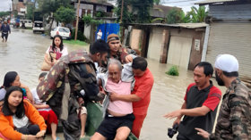 Over 500,000 people affected by floods in Himalayan region (VIDEOS)