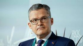 Alemania debería expulsar todos los diplomas rusos: el diputado original