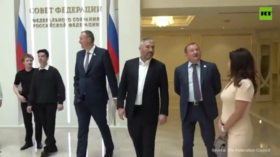 Hockey legend Ovechkin visits Russian Federation Council (VIDEO)