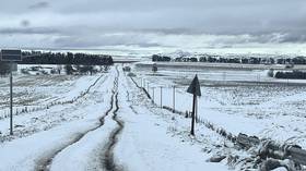 Heavy snowfall grips South Africa (VIDEOS)