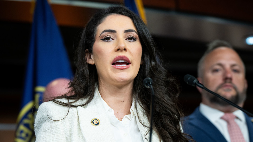 No weapons for Kiev over Christian church persecution – US congresswoman