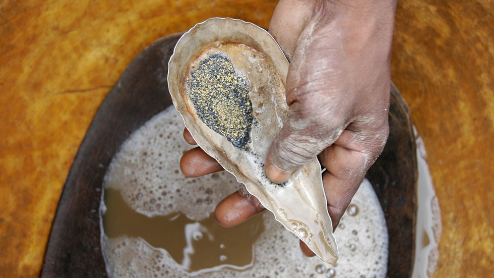 Mali refuses to free detained staff of Canadian company – Reuters