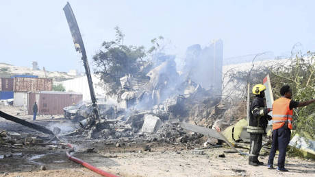 Peacekeepers killed in helicopter crash in Somalia (VIDEO)