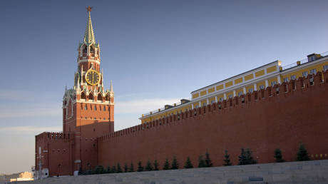 Kremlin comments on freeze of US weapons supplies to Ukraine