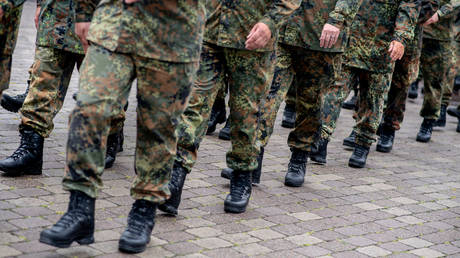 Germany plans six-month military service – Reuters