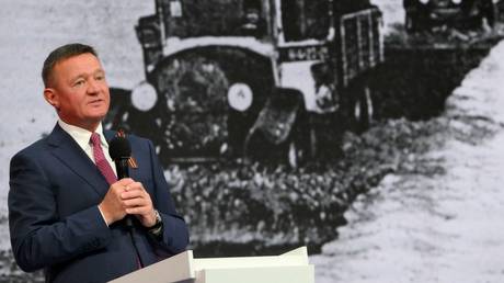 Putin fires Russian transport minister