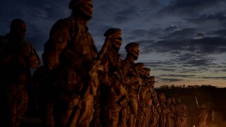 Ukraine threatens new invasion of two Russian regions