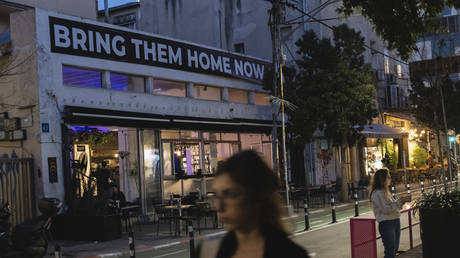 Hamas to release ten Israeli hostages