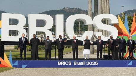 Major BRICS country responds to Trump’s tariff threat