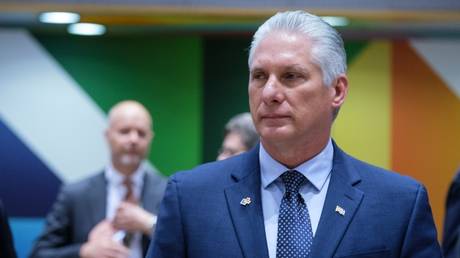 US slaps visa sanctions on Cuban president