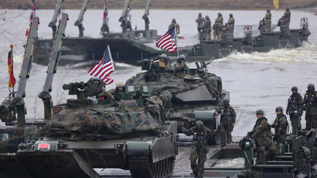 US could slash troop presence in Europe – Politico