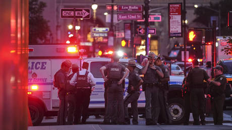 Gunman storms Manhattan skyscraper (VIDEO)