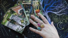 Russian lawmakers spare witches