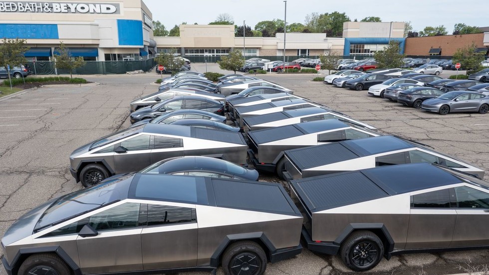 Tesla sales slump in Europe &ndash; data