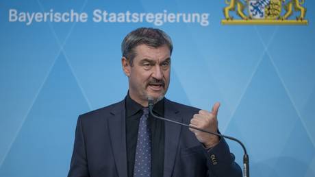 Germany should strip Ukrainians of increased benefits – Bavarian leader