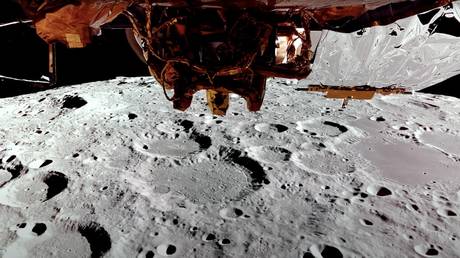 US aiming to ‘win second space race’ – media