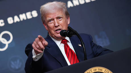 Trump names ‘most likely’ successor