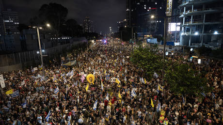 Thousands protest in Israel against plan to seize Gaza City