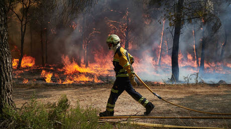 Europe engulfed in flames (VIDEOS)