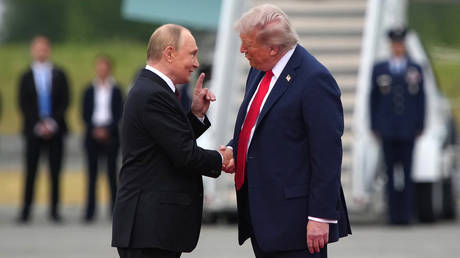 “No blitzkrieg, no defeat”: What Russia’s commmentariat is saying after the Putin-Trump summit