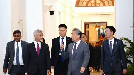 China to ease export restrictions to India – media