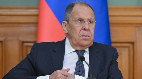 Putin ready to meet Zelensky once all issues worked out – Lavrov