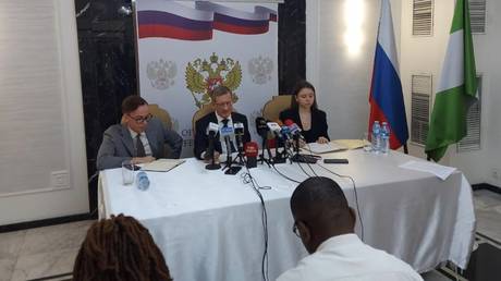 Russian diplomat briefs African journalists on Ukraine conflict