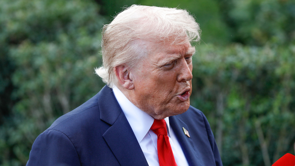 World News: ट्रम्प ने सोरोस में जांच की प्रतिज्ञा की – INA NEWS