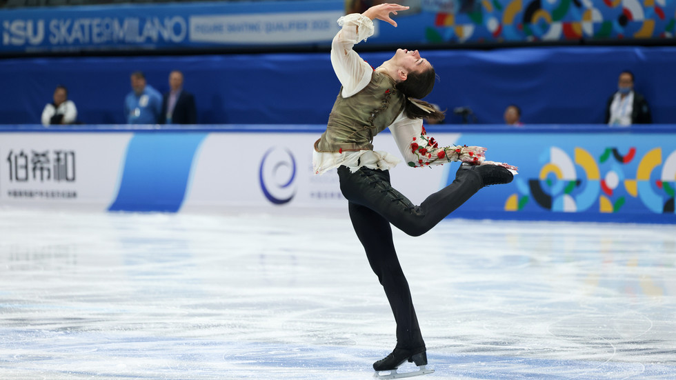 https://www.rt.com/pop-culture/625042-russian-athletes-olympics-qualifyer/Russian figure skaters win Olympic qualifiers (VIDEOS)