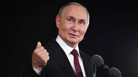 Putin reveals details of major Russia-China gas deal