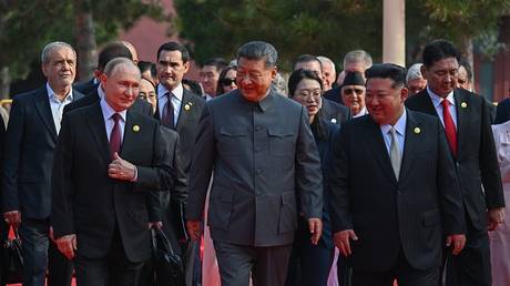 Xi, Putin, and Kim Discuss Longevity in Light-hearted Exchange