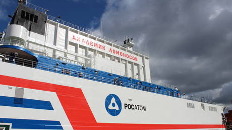 Putin announces plans for new floating nuclear power plant
