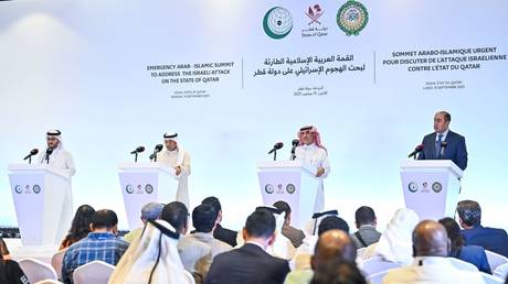 Arab states call for UN suspension of Israel
