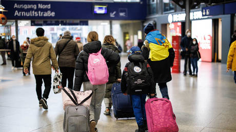 EU to encourage Ukrainians to return home