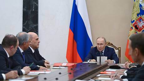 Russia willing to extend New Start nuclear treaty – Putin