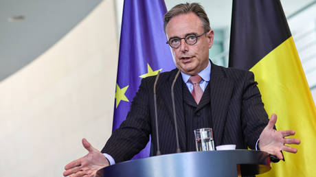 EU state rules out using frozen Russian assets for Ukraine loan